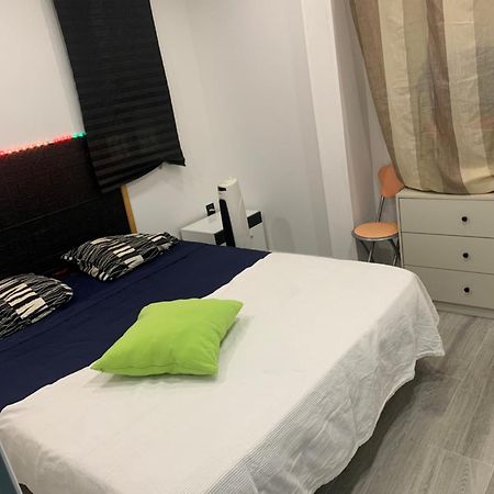 Apartamento Con Piscina Chiloeches Exterior foto
