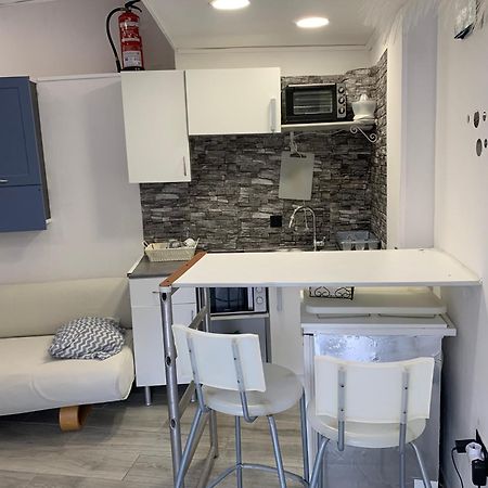 Apartamento Con Piscina Chiloeches Exterior foto